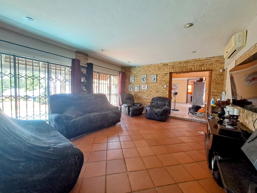 4 Bedroom Property for Sale in Safari Gardens North West